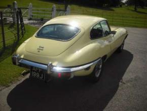 Jaguar E-Type photo