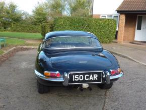 Jaguar E-Type photo