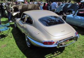 Jaguar E-Type photo