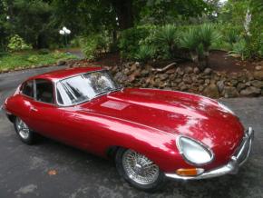 Jaguar E-Type photo