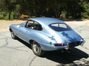 Jaguar E-Type photo