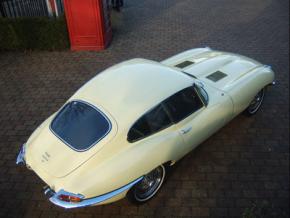 Jaguar E-Type photo