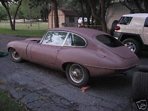 Jaguar E-Type photo