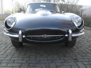 Jaguar E-Type photo