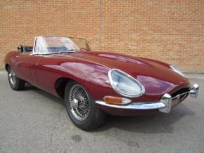 Jaguar E-Type photo