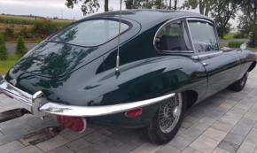 Jaguar E-Type photo