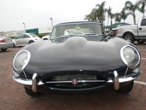 Jaguar E-Type photo