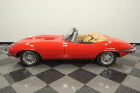 Jaguar E-Type photo