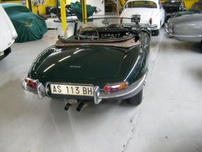 Jaguar E-Type photo