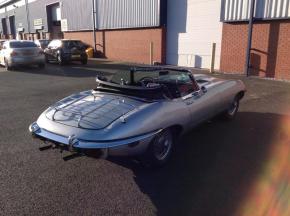 Jaguar E-Type photo