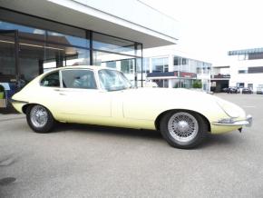 Jaguar E-Type photo