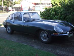 Jaguar E-Type photo