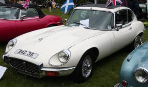 Jaguar E-Type photo