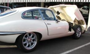 Jaguar E-Type photo