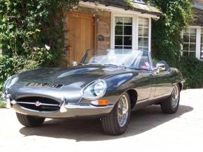 Jaguar E-Type photo