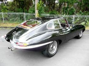 Jaguar E-Type photo