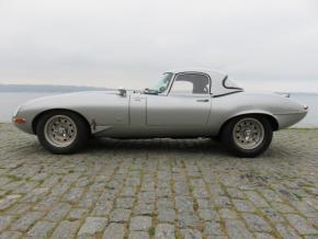 Jaguar E-Type photo