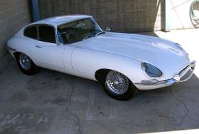 Jaguar E-Type photo