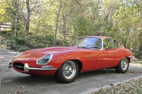 Jaguar E-Type photo