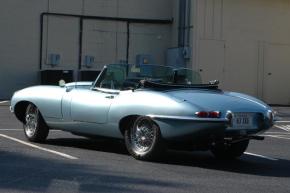 Jaguar E-Type photo