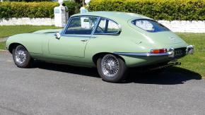 Jaguar E-Type photo