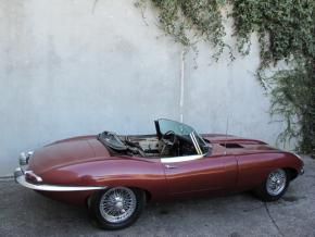 Jaguar E-Type photo