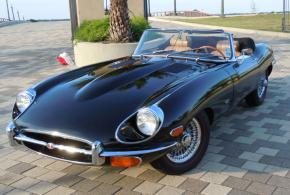 Jaguar E-Type photo