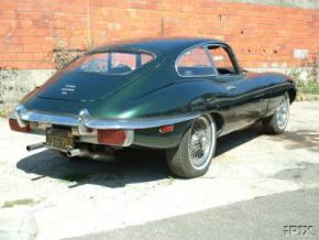 Jaguar E-Type photo