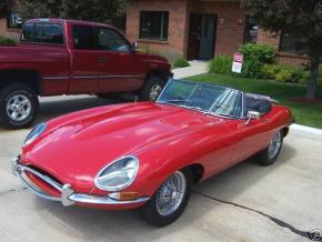 Jaguar E-Type photo