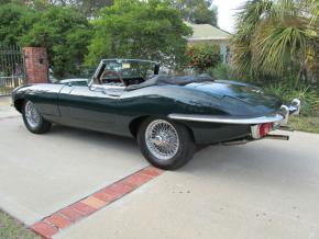 Jaguar E-Type photo