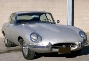 Jaguar E-Type photo