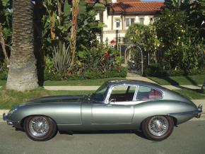 Jaguar E-Type photo