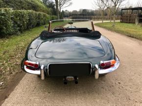 Jaguar E-Type photo