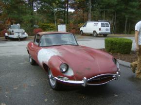 Jaguar E-Type photo