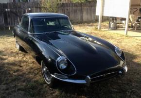 Jaguar E-Type photo