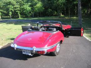 Jaguar E-Type photo