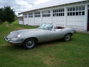 Jaguar E-Type photo