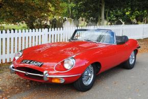 Jaguar E-Type photo