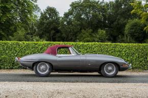 Jaguar E-Type photo