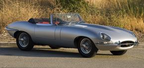 Jaguar E-Type photo