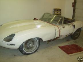 Jaguar E-Type photo