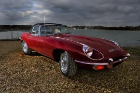 Jaguar E-Type photo