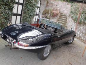 Jaguar E-Type photo