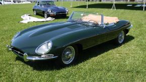 Jaguar E-Type photo