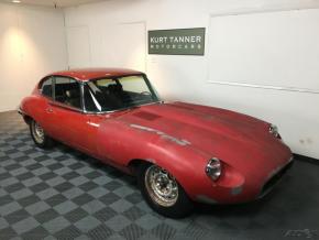 Jaguar E-Type photo