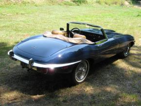 Jaguar E-Type photo