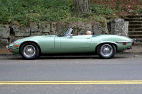 Jaguar E-Type photo