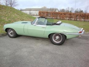 Jaguar E-Type photo