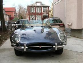 Jaguar E-Type photo