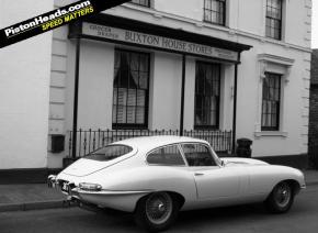 Jaguar E-Type photo